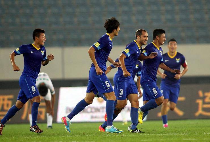 开云中国-转折点！亚特兰大调整名单，荷甲关键时刻攻防权衡，底气十足，细节决定成败