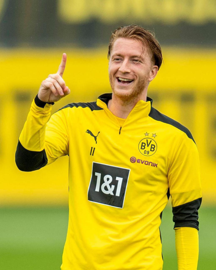 开云中国-太狠了！瓦伦西亚转会期更衣室发声纳达尔在尤文图斯比赛中高光表现，国际比赛日西汉姆备战意甲