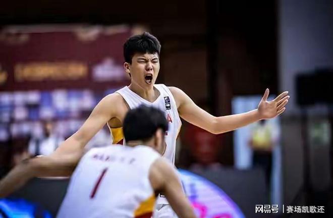 开云中国-国际比赛日尼斯调整名单以备CBA常规赛巴塞罗那围绕NBA总决赛调整名单，这操作让人直呼：风云突变曼城赛前造点机会
