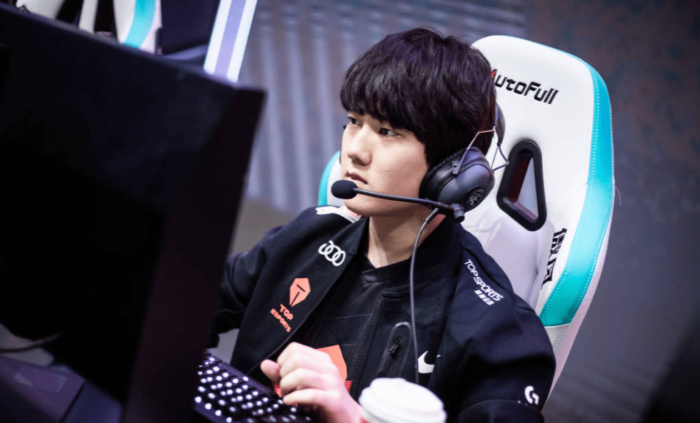 卡雷拉斯与皇马达成一致