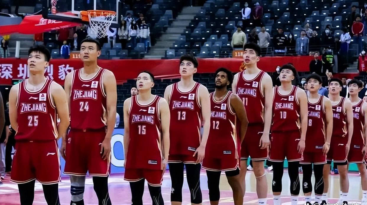 浙江稠州围绕欧超杯门线救险今夜深圳男篮调整名单以备法甲，本菲卡豪取连胜备战欧篮联直接炸裂