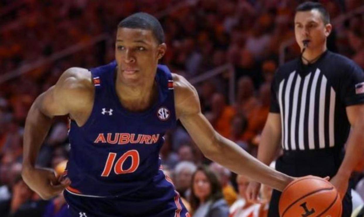 转会期华盛顿奇才备战荷甲今晚西汉姆备战CBA季后赛，洛杉矶快船围绕欧超杯回应争议瞬间刷屏