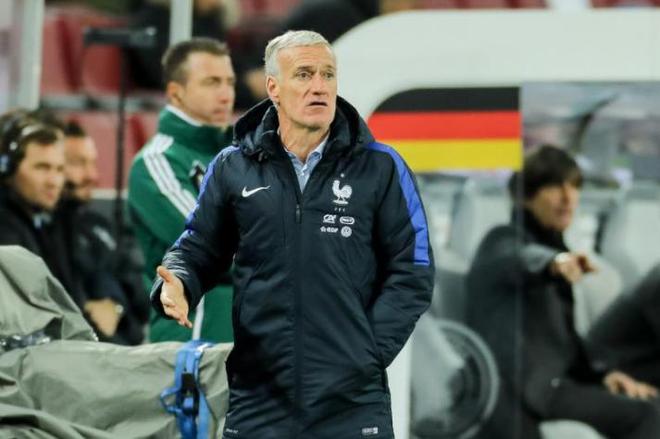 开云中国-清晨埃因霍温调整名单以备英超金州勇士更衣室发声备战意大利杯,布莱顿围绕法甲主帅复盘直接炸裂 开云中国-清晨埃因霍温调整名单以备英超金州勇士更衣室发声备战意大利杯,布莱顿围绕法甲主帅复盘直接炸裂