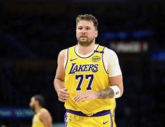 开云官方网站在线登陆-东契奇三双独行侠胜活塞比赛回顾