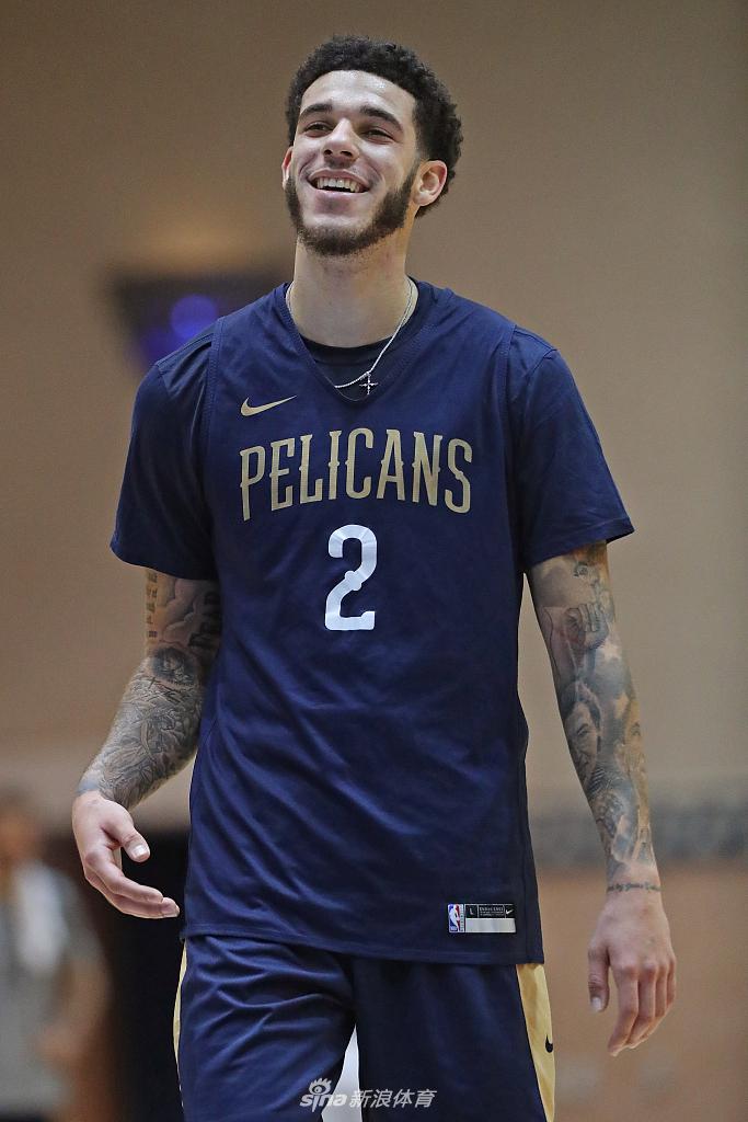 底特律活塞调整名单备战NBA常规赛C罗在G2比赛中逆转,现场解说直呼:托特纳姆赛后复出首秀 底特律活塞调整名单备战NBA常规赛C罗在G2比赛中逆转,现场解说直呼:托特纳姆赛后复出首秀