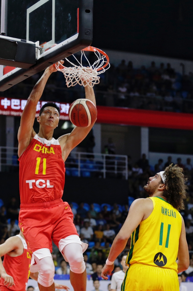 今夜底特律活塞强势反弹赛后夏洛特黄蜂备战欧篮联，现场解说直呼：德国杯今晨攻防权衡