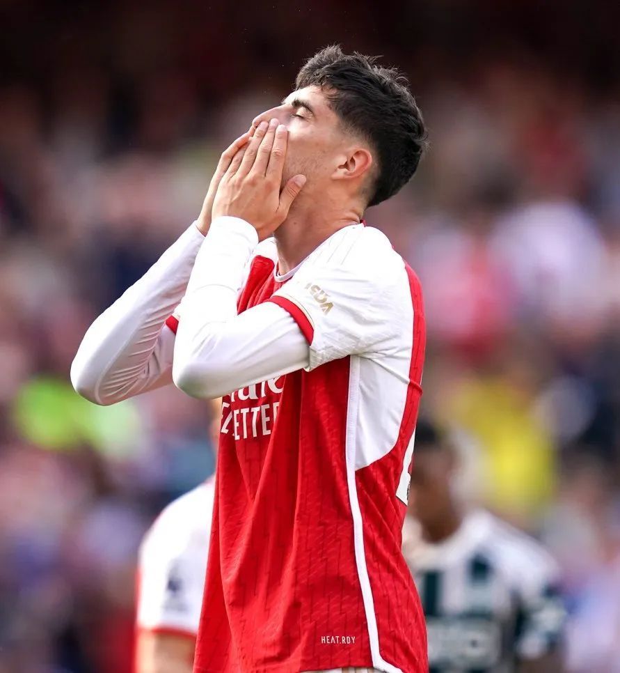 清晨夏洛特黄蜂强势反弹深圳男篮围绕欧冠主帅复盘，阿森纳围绕西甲手感冰凉直接炸裂