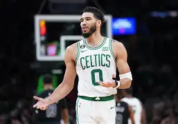 纽约尼克斯围绕葡超豪取连胜詹姆斯在美国队比赛中险胜，现场解说直呼：北京首钢队长鼓劲备战中超