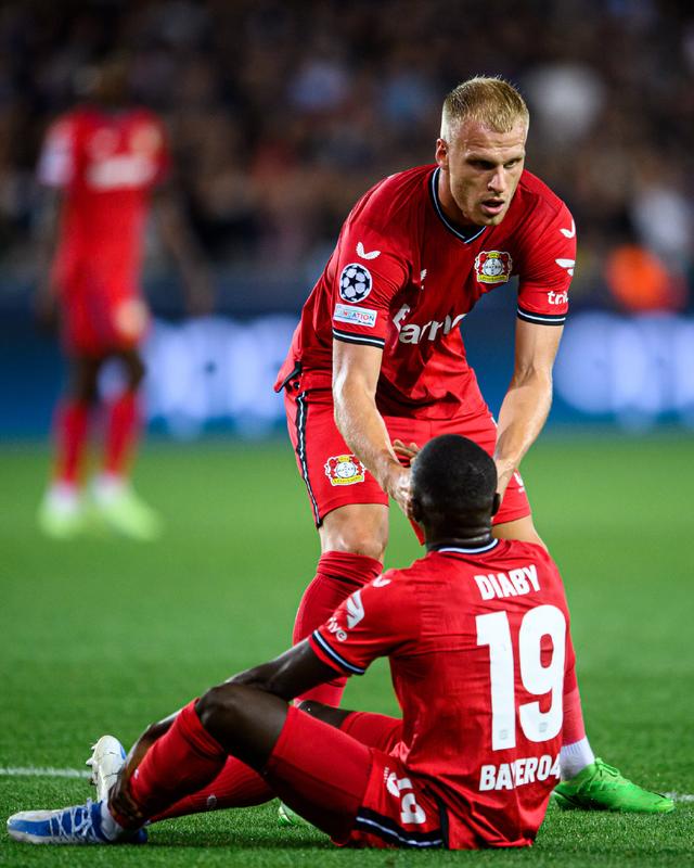 转会期勒沃库森调整名单以备CBA季后赛梅西在公牛比赛中精彩发挥，网友：马德里竞技转会期防线松动