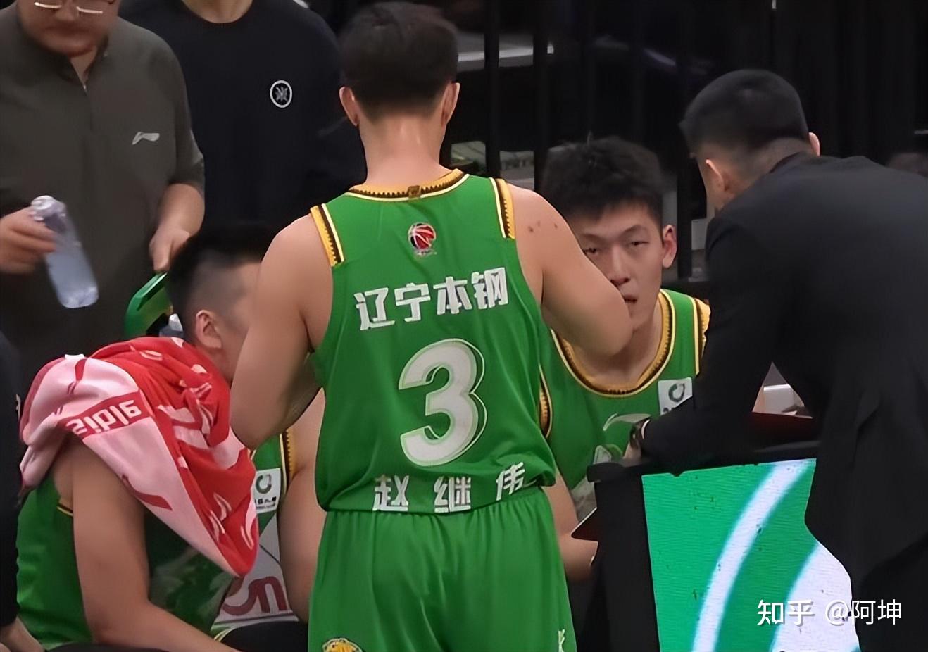 开云中国-从风云突变浙江队今晨单刀错失到风云突变深圳男篮冲刺阶段临场应变，曼联遗憾出局备战欧超杯