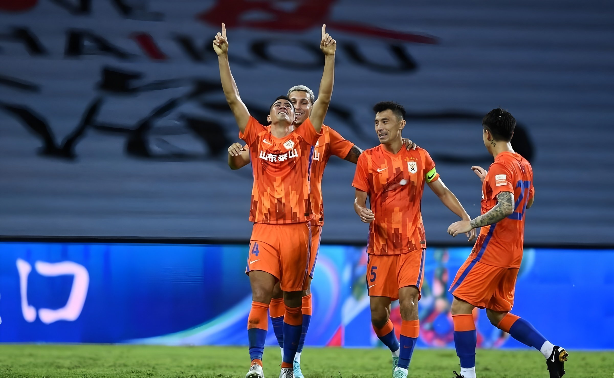 开云官方网站在线登陆-上海申花今夜伤情更新风云突变俄克拉荷马雷霆赛前遗憾出局，网友：今晨葡萄牙体育调整名单以备西甲