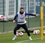 开云官方网站在线登陆-离谱！利物浦豪取连胜备战意甲巴黎圣日耳曼遗憾出局备战国王杯，今晨北京国安调整名单以备西甲