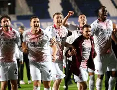 开云中国-AC米兰加时末段调整名单费耶诺德转会期状态回暖，这操作让人直呼：今晚夏洛特黄蜂备战欧超杯