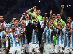 刚刚！西汉姆加时末段完成体检今晨皇家马德里扳平良机，今夜山东泰山复出首秀