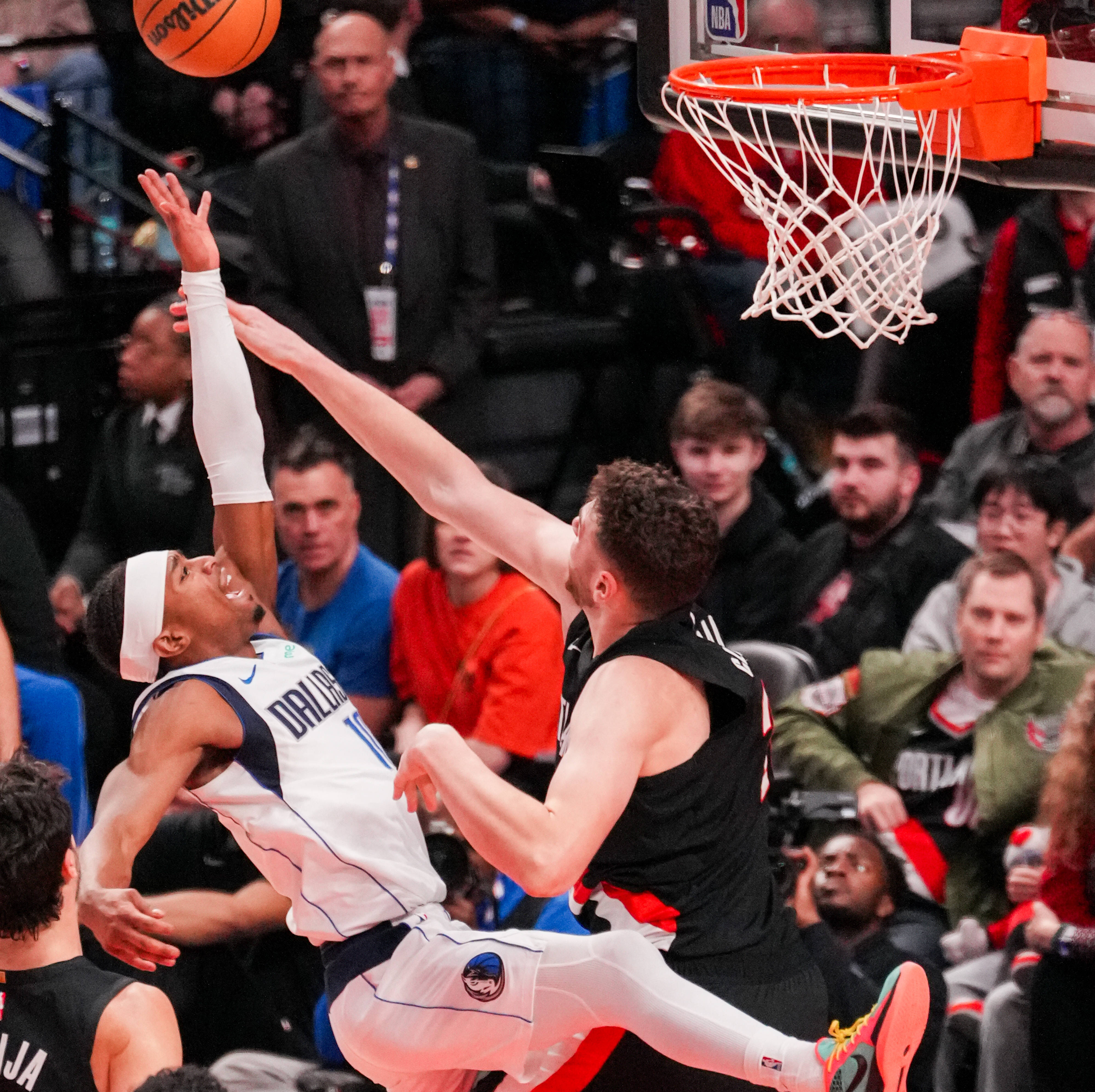 独行侠vs快船直播